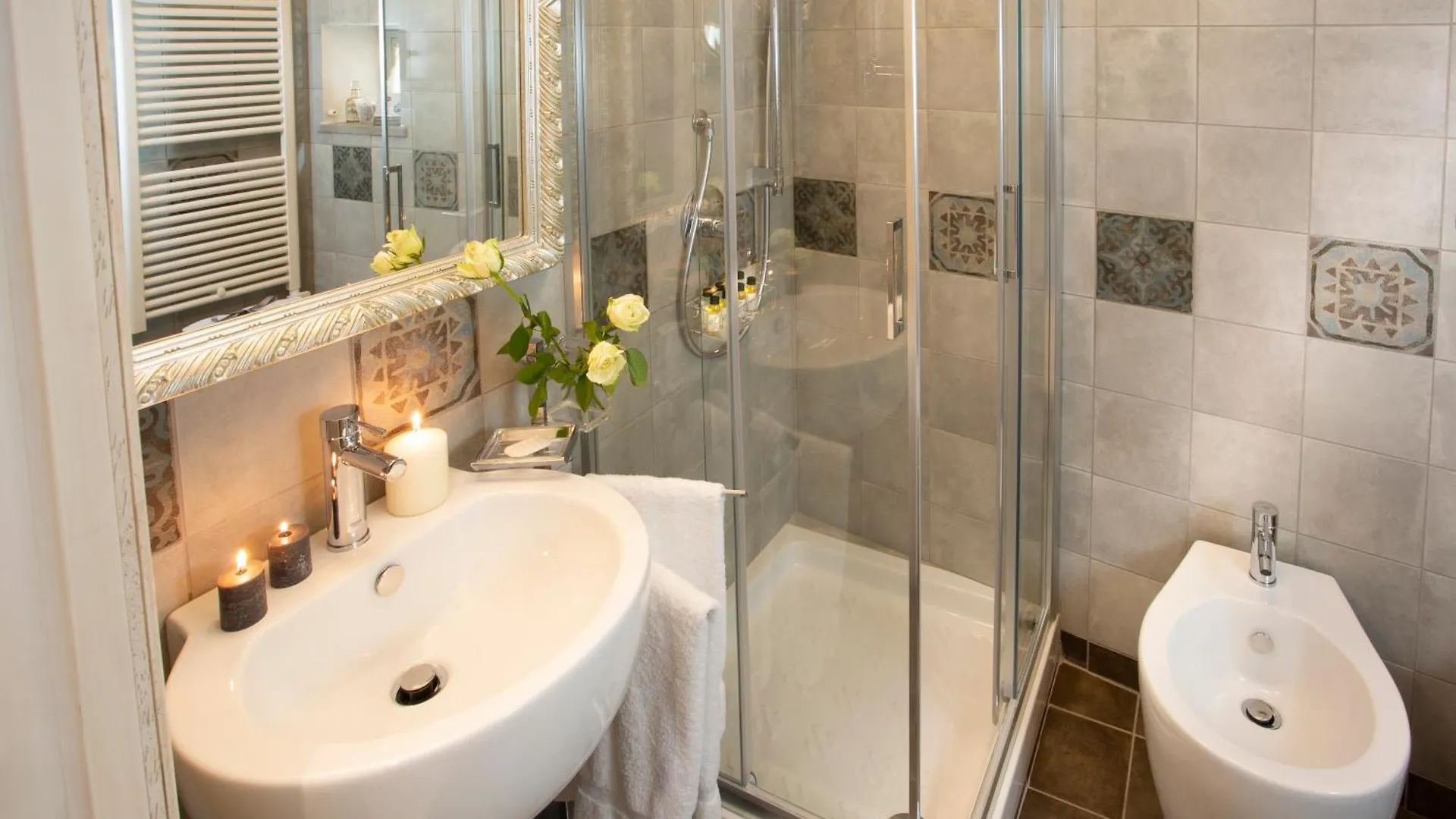 Qk Costa58 Home Tower Firenze 0*,