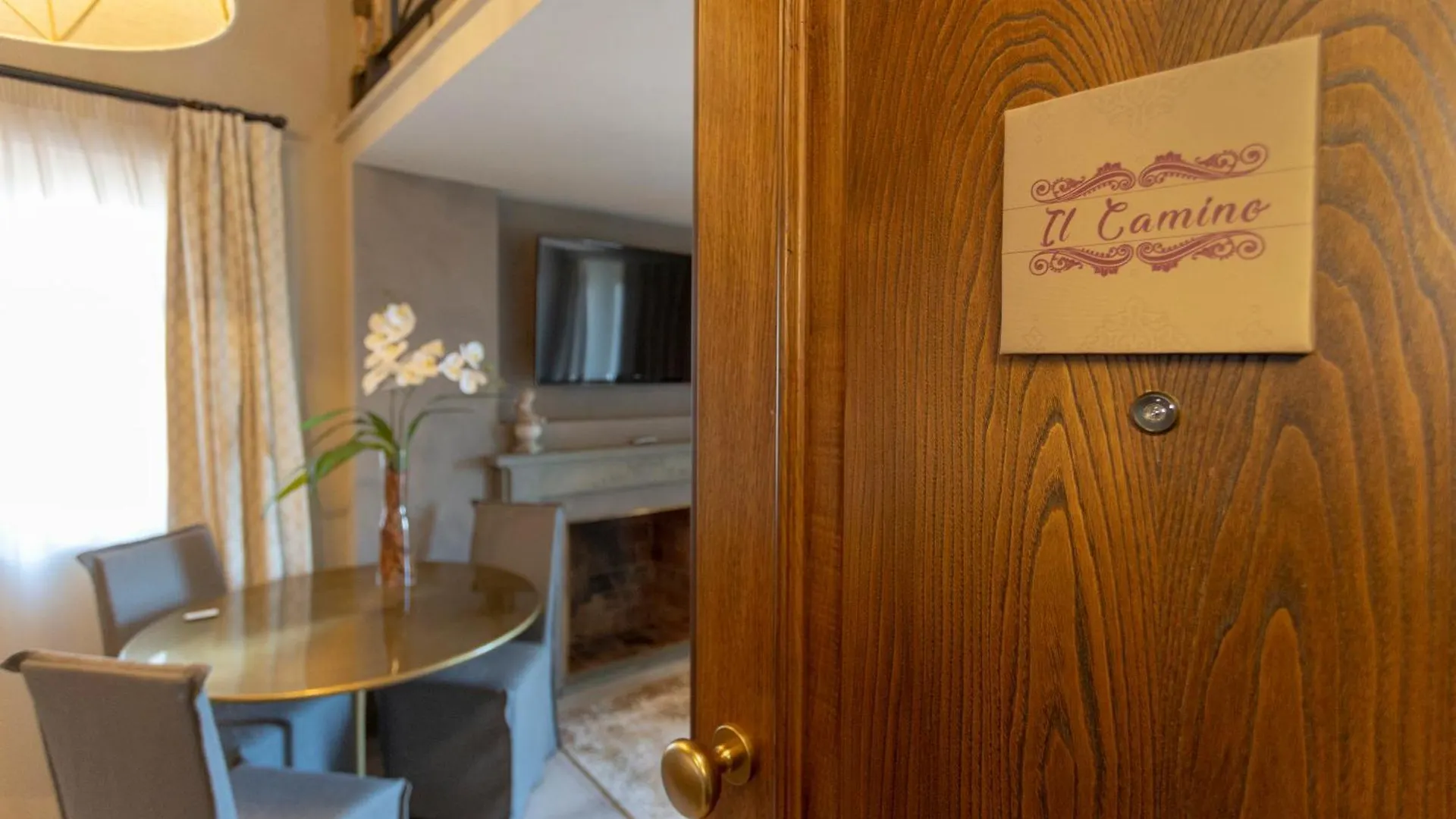 Qk Costa58 Home Tower Firenze 0*,